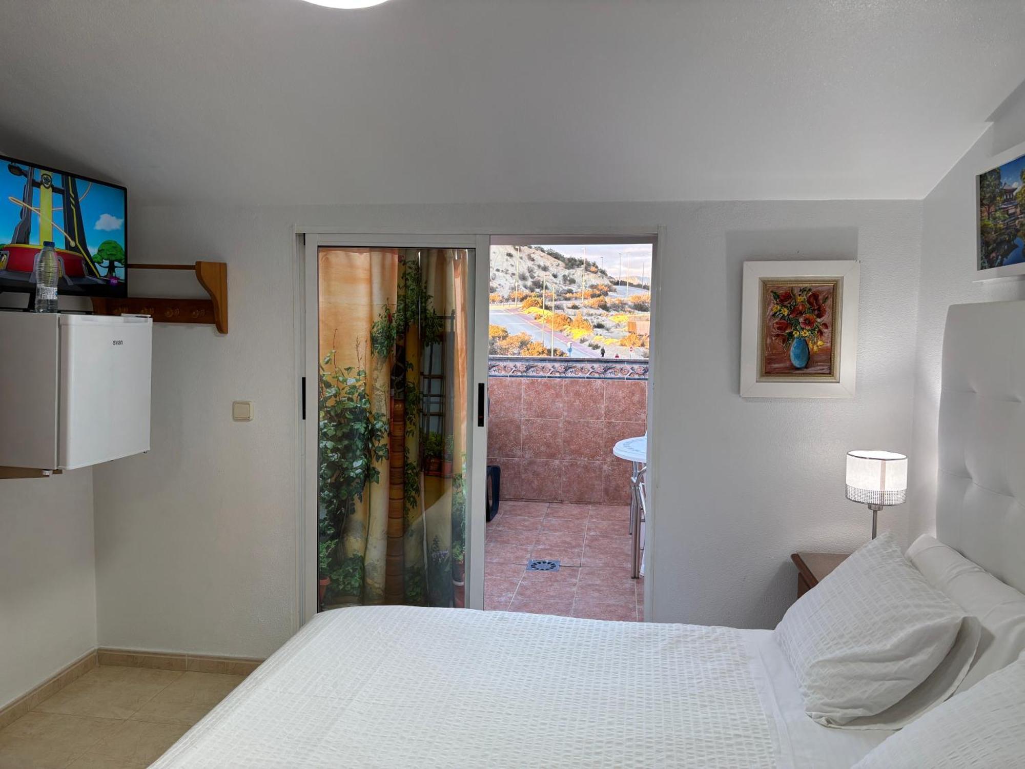 Apartamentos Turisticos Juanita Ope Archena Bagian luar foto